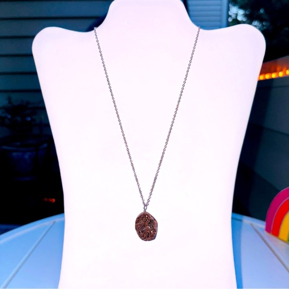Raw geode stone necklace
